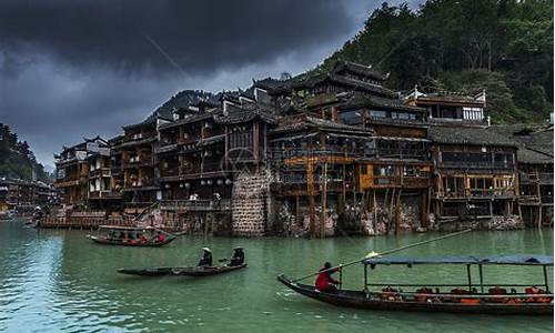 湘西土家族苗族自治州旅游景点_湘西土家族苗族自治州属于哪个市