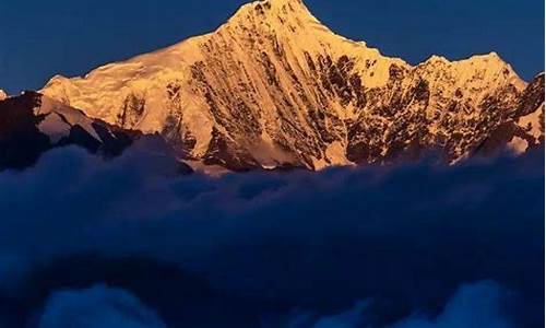 香格里拉梅里雪山_香格里拉梅里雪山海拔多少